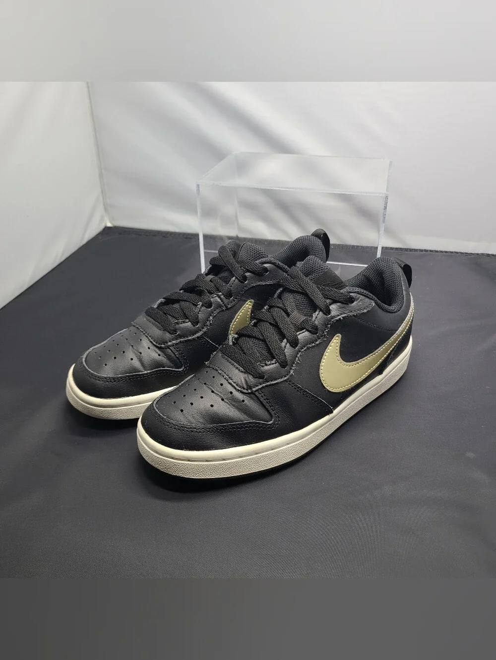 Nike Court Borough Low 2 Black Gold Lifestyle Sneakers Kids Size 4.5Y
